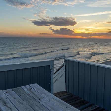 Strand Castle - Gulf Front! An Ideal Layout With Game Room, Small Private Pool, And Roof Top Crow'S Nest! Home ดอฟินไอแลนด์ ภายนอก รูปภาพ
